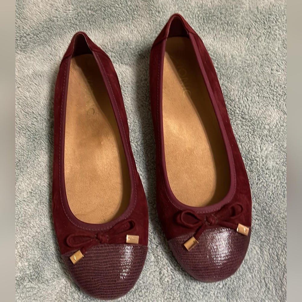 NWOB Vionic Minna ballet flats size 7